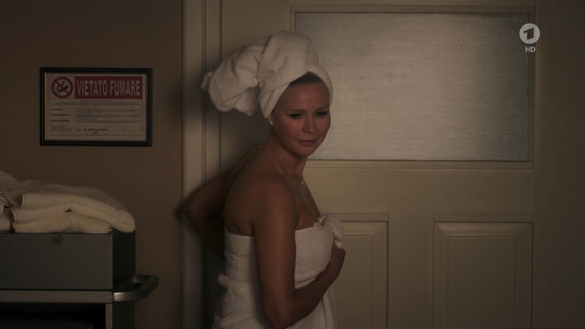 Veronica Ferres sexy – Unzertrennlich nach Verona (2018)