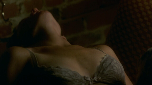 Barbara Tyson sexy – The Final Cut (1995)