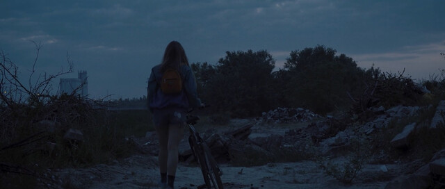 Jelena Tjapkin sexy – Dog Days of Summer (Mi smo videli leto) (2019)