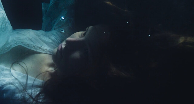 Naomi Prentice nude – Parallax (2023)