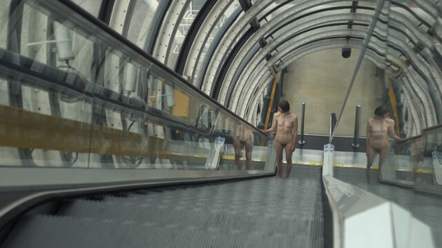 Elina Brotherus nude – Nu montant un escalator (2017)
