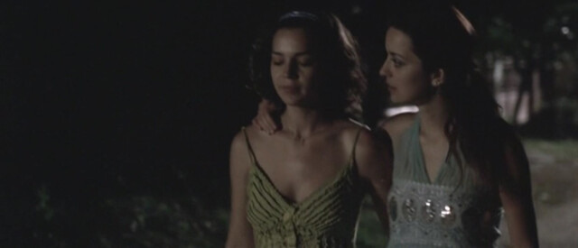 Maria Dinulescu nude – California Dreamin' (Nesfarsit) (2007)