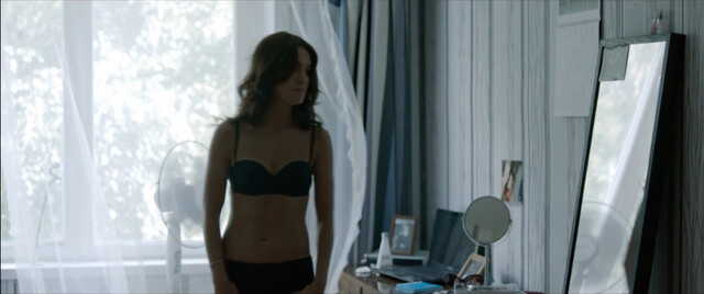Irina Nosova sexy – Tonya Is Crying on the Lovers' Bridge (2014)