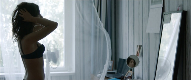 Irina Nosova sexy – Tonya Is Crying on the Lovers' Bridge (2014)