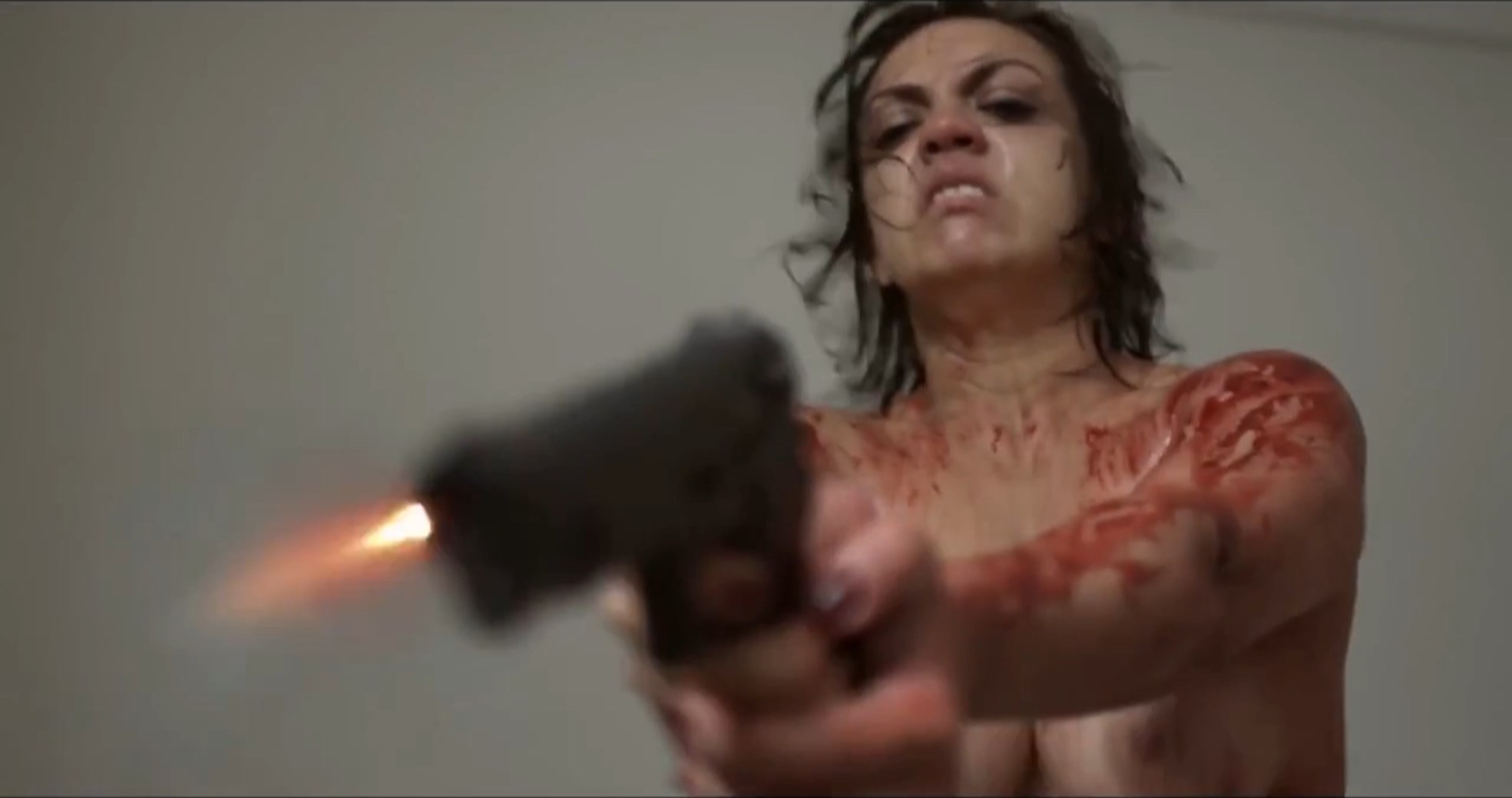 Roberta Bahia nude – Óbice (2015)