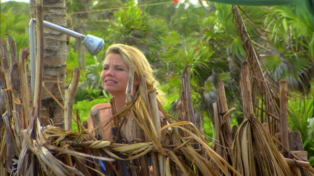 Annette Frier nude – Lichtblau - Neues Leben Mexiko (2010)