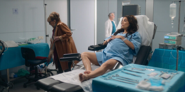 Eva Longoria sexy – Land of Women (Tierra de mujeres) s01e04 (2024)