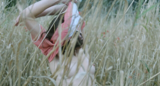 Emma Corrin nude – Lady Chatterley's Lover (2022)