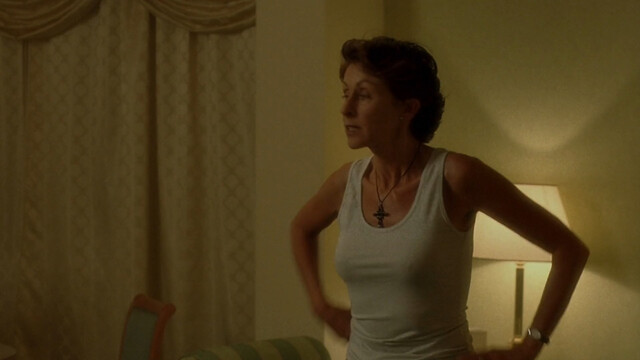 Elizabeth Hurley sexy – Method (2004)