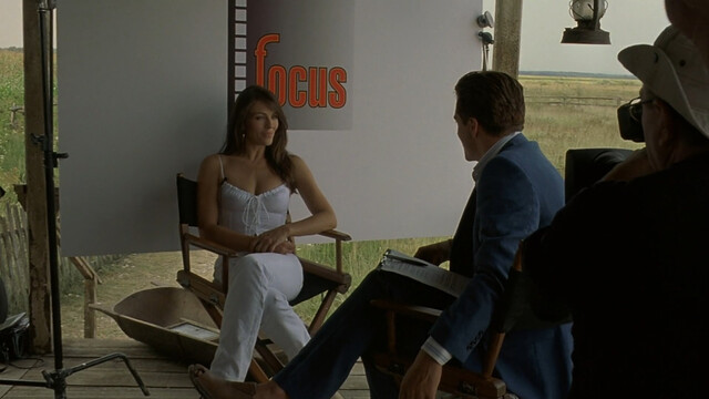 Elizabeth Hurley sexy – Method (2004)