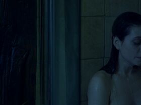 Carolina Clemente sexy – Eslabón (2012)