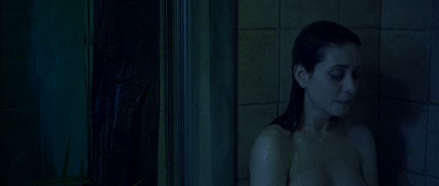 Carolina Clemente sexy – Eslabón (2012)