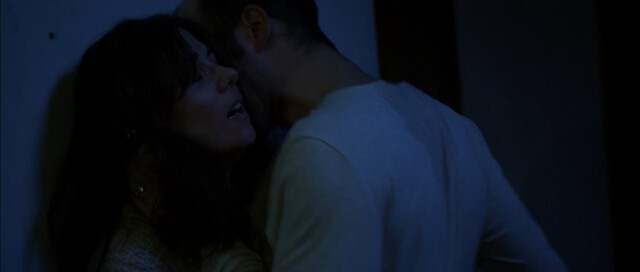 Carolina Clemente sexy – Eslabón (2012)