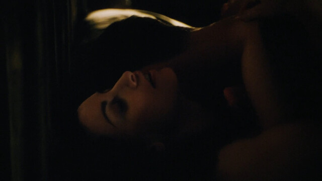 Gina Gershon sexy – Black and White (1999)