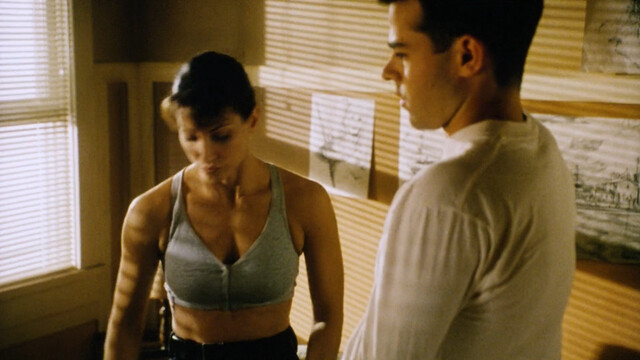 Gina Gershon sexy – Black and White (1999)