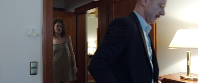 Rita Radinger sexy – Taktik (2022)