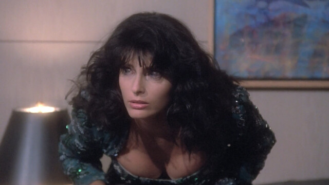 Joan Severance sexy – No Holds Barred (1989)