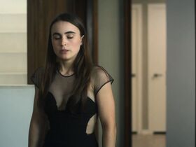 Mia Sala-Patau sexy – La Academia s01e03-07 (2024)