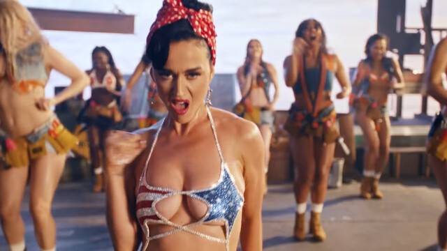 Katy Perry sexy – Woman’s World (2024)