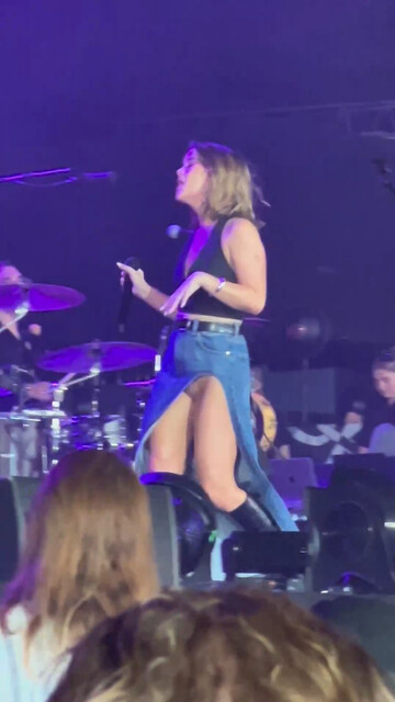 Maren Morris nude – Willie Nelson's 4th of July Picnic (2024)