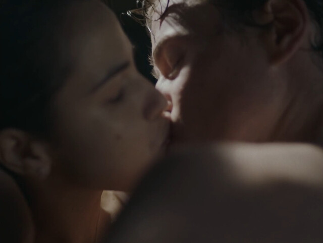 Isabel Palma sexy – Grown (2023)