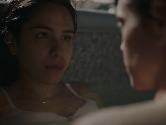 Isabel Palma sexy – Grown (2023)