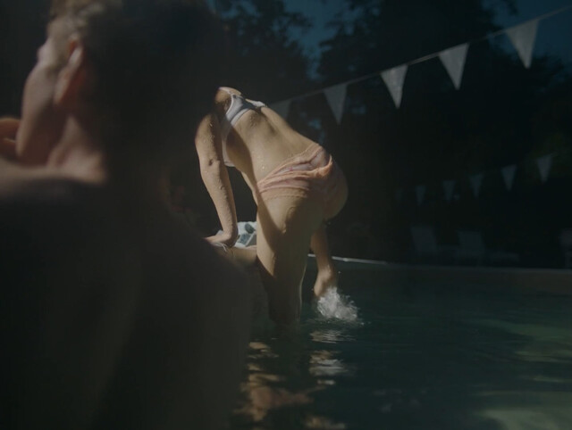 Isabel Palma sexy – Grown (2023)