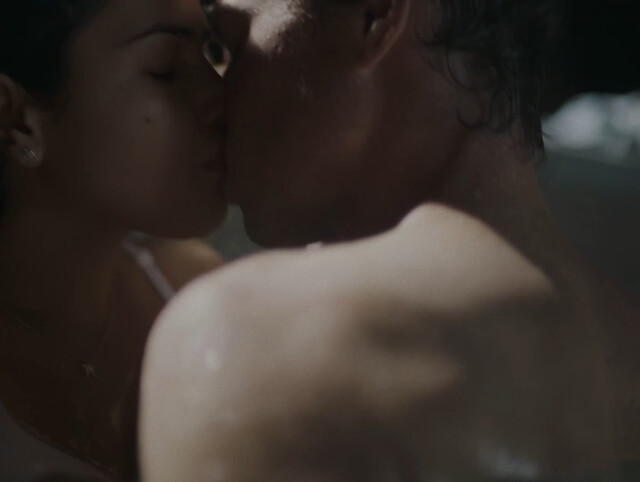 Isabel Palma sexy – Grown (2023)