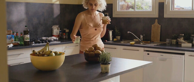 Claudia Fortunato nude – Vortex (2019)