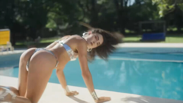 Mina Serrano nude – Cris Miró (She) (Cris Miró (Ella)) s01e05-08 (2024)