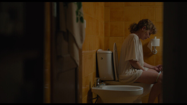 María Vázquez nude – Los pequeños amores (2024)