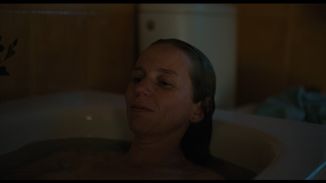 María Vázquez nude – Los pequeños amores (2024)