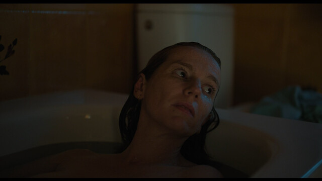 María Vázquez nude – Los pequeños amores (2024)