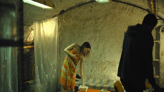 Margot Bancilhon nude – Trauma s01 (2019)