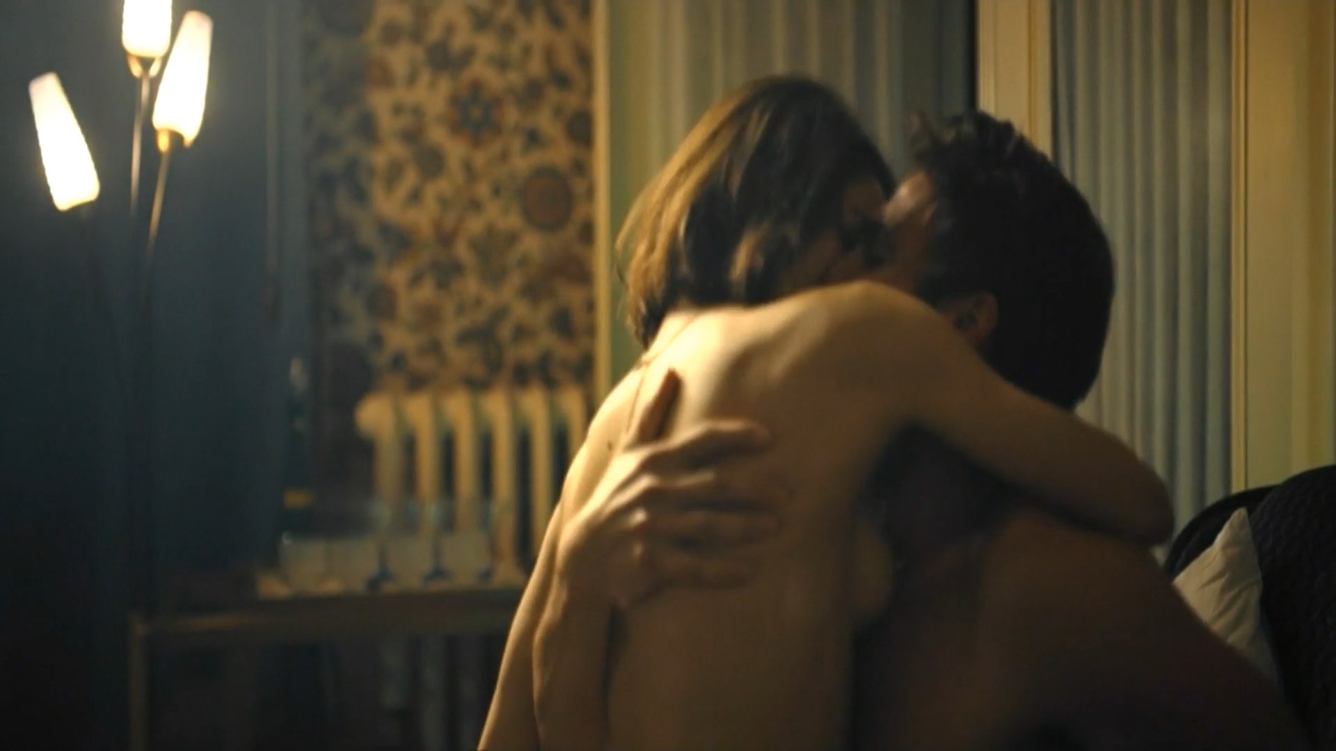 Margot Bancilhon nude – Trauma s01 (2019)