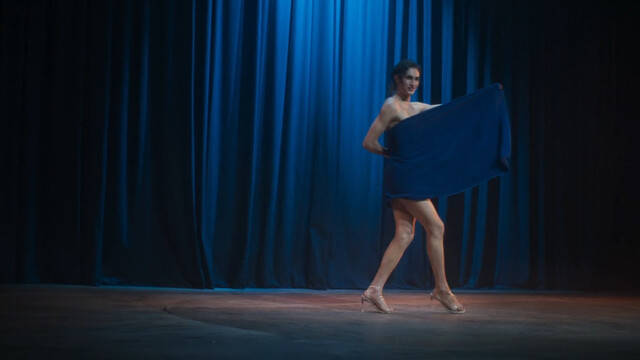 Mina Serrano nude – Cris Miró (She) (Cris Miró (Ella)) s01e01 (2024)