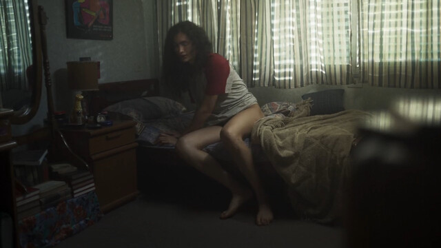 Mina Serrano nude – Cris Miró (She) (Cris Miró (Ella)) s01e01 (2024)
