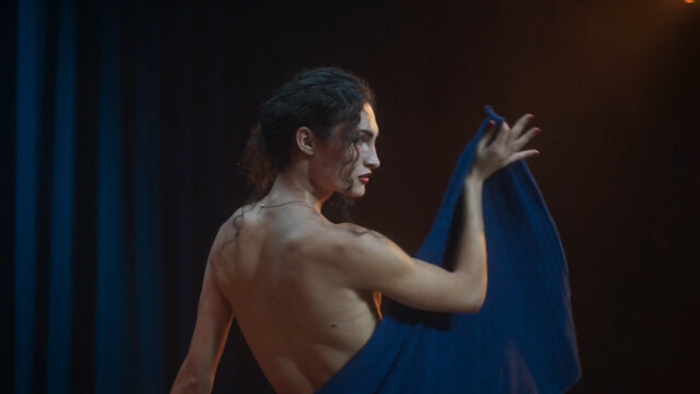 Mina Serrano nude – Cris Miró (She) (Cris Miró (Ella)) s01e01 (2024)