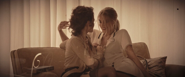 Raffaella Di Caprio nude – Le mie ragazze di carta (2023)
