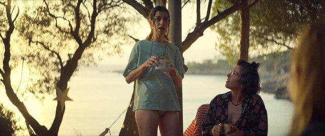Meryem Uzerli sexy, etc – Ru s01e07 (2024)