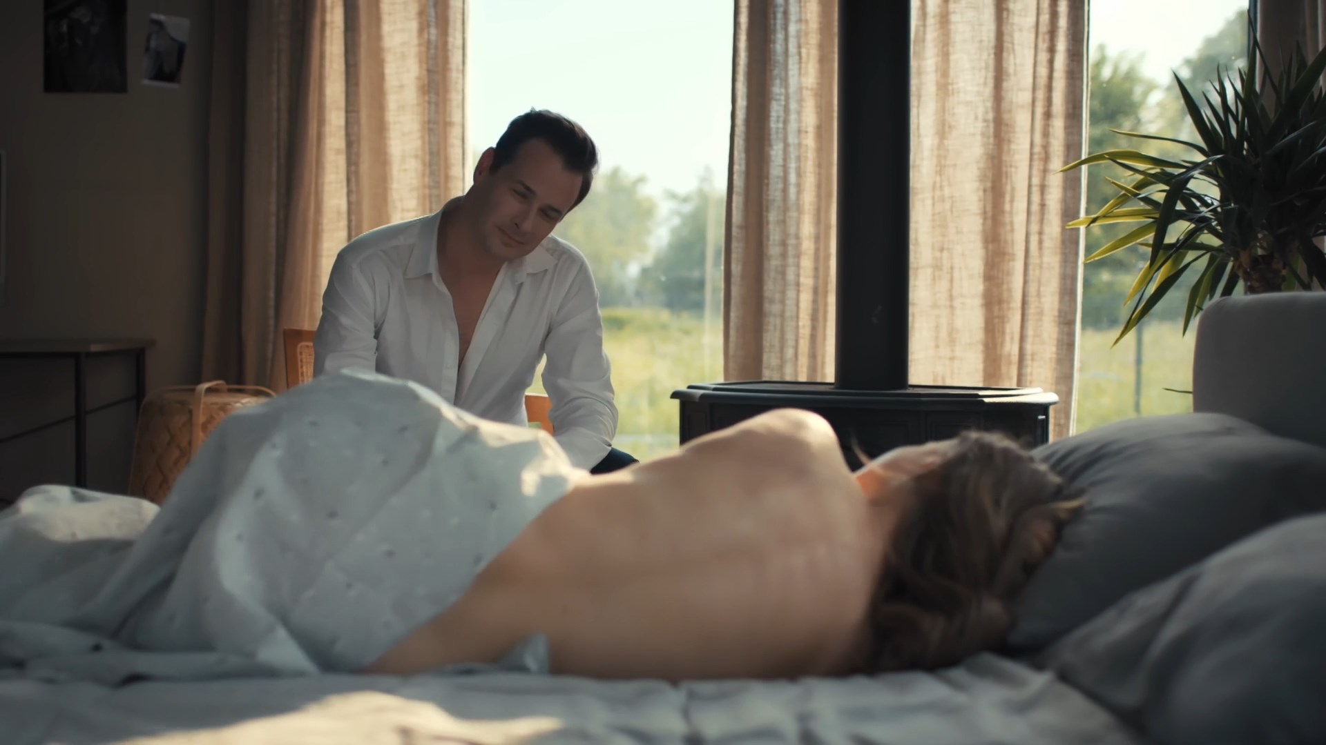 Anna Karczmarczyk sexy – Zdrada s01e08 (2024)