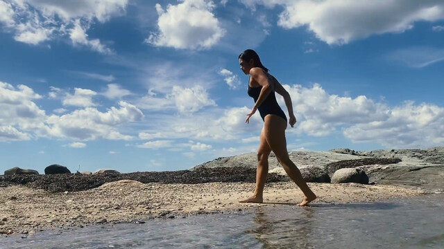Isabella Tagliati sexy – Happy Birthday (2021)