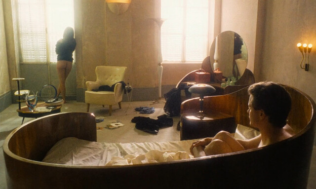 Marie Trintignant nude – Wings of Fame (1990)