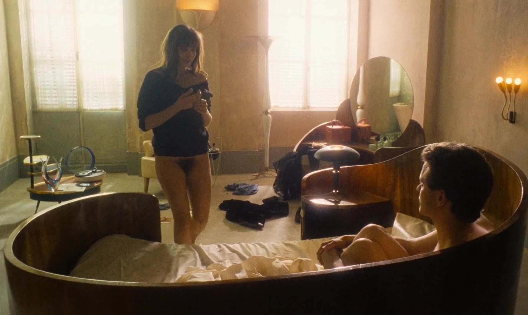 Marie Trintignant nude – Wings of Fame (1990)