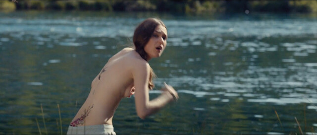 Josephin Busch nude – Winnetous Weiber (2014)