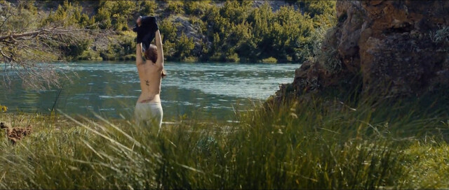 Josephin Busch nude – Winnetous Weiber (2014)