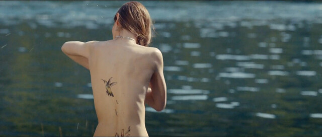 Josephin Busch nude – Winnetous Weiber (2014)