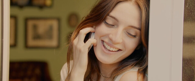 María Valverde sexy – It's Now or Never (Ahora o nunca) (2015)