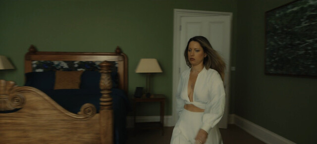 Niamh Walsh sexy – Wreck s02e03-05 (2024)