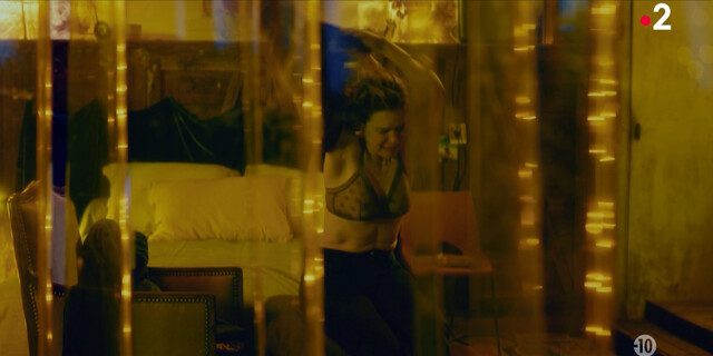 Marie Denarnaud nude – Des blessures invisibles (2024)